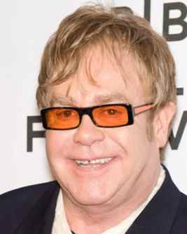 elton-john-9355335-2-402